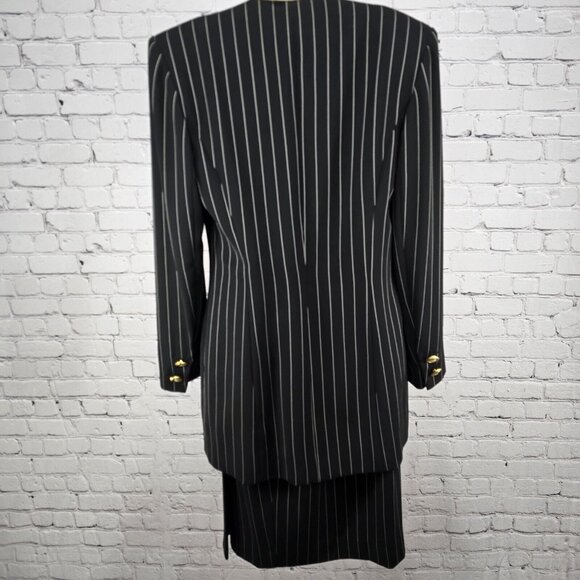 VTG Noviello Bloom Bergdorf Goodman Black Pinstriped Two Piece Skirt Suit Size 4 - Picture 2 of 11
